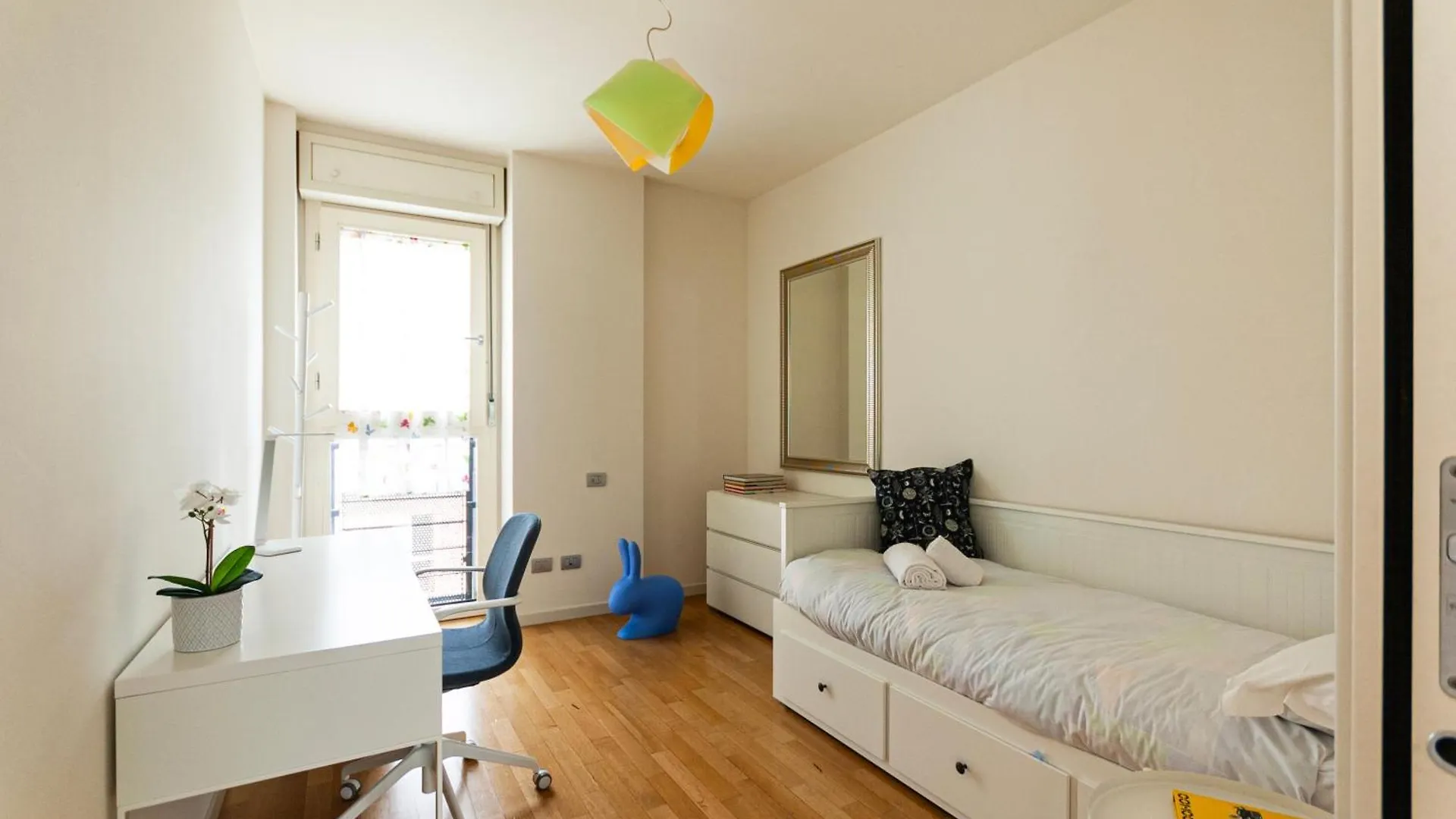 Apartment Youhosty - Savona 122 Milan