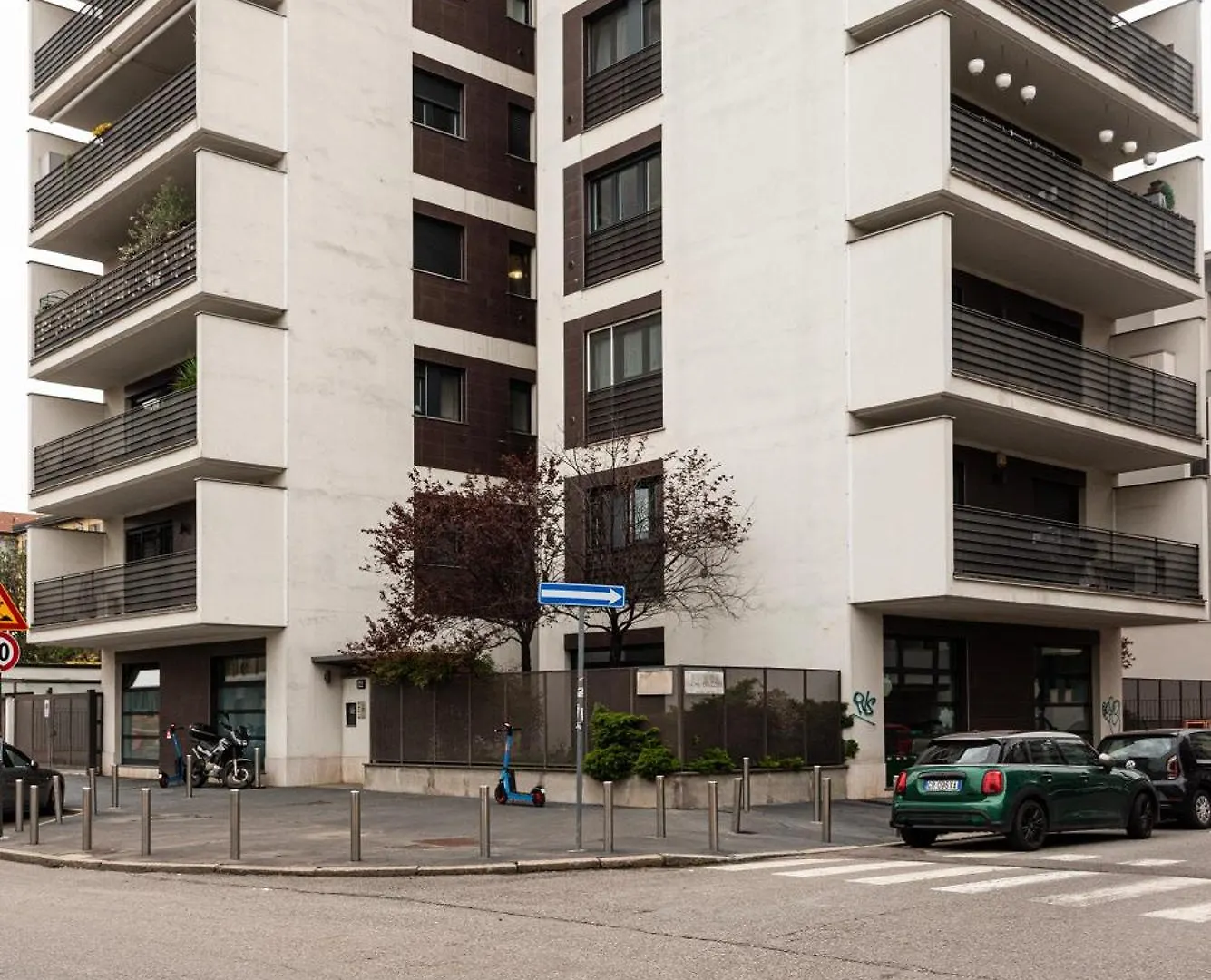 Apartment Youhosty - Savona 122 Milan Italy